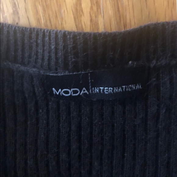 Black Crew Neck Sweater - Picture 2 of 2